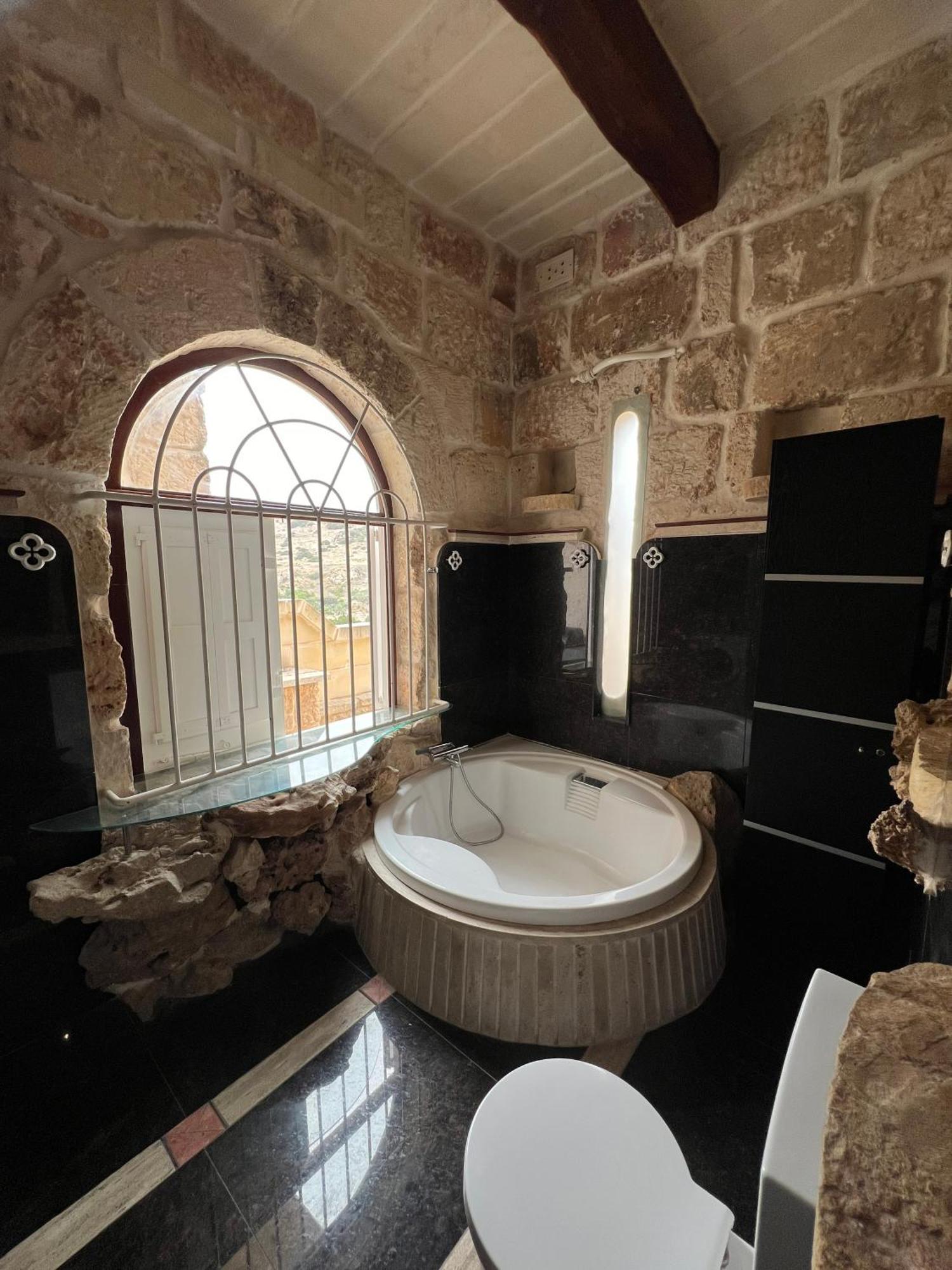 Traditional Maltese Home By Ma Properties St. Paul's Bay Buitenkant foto