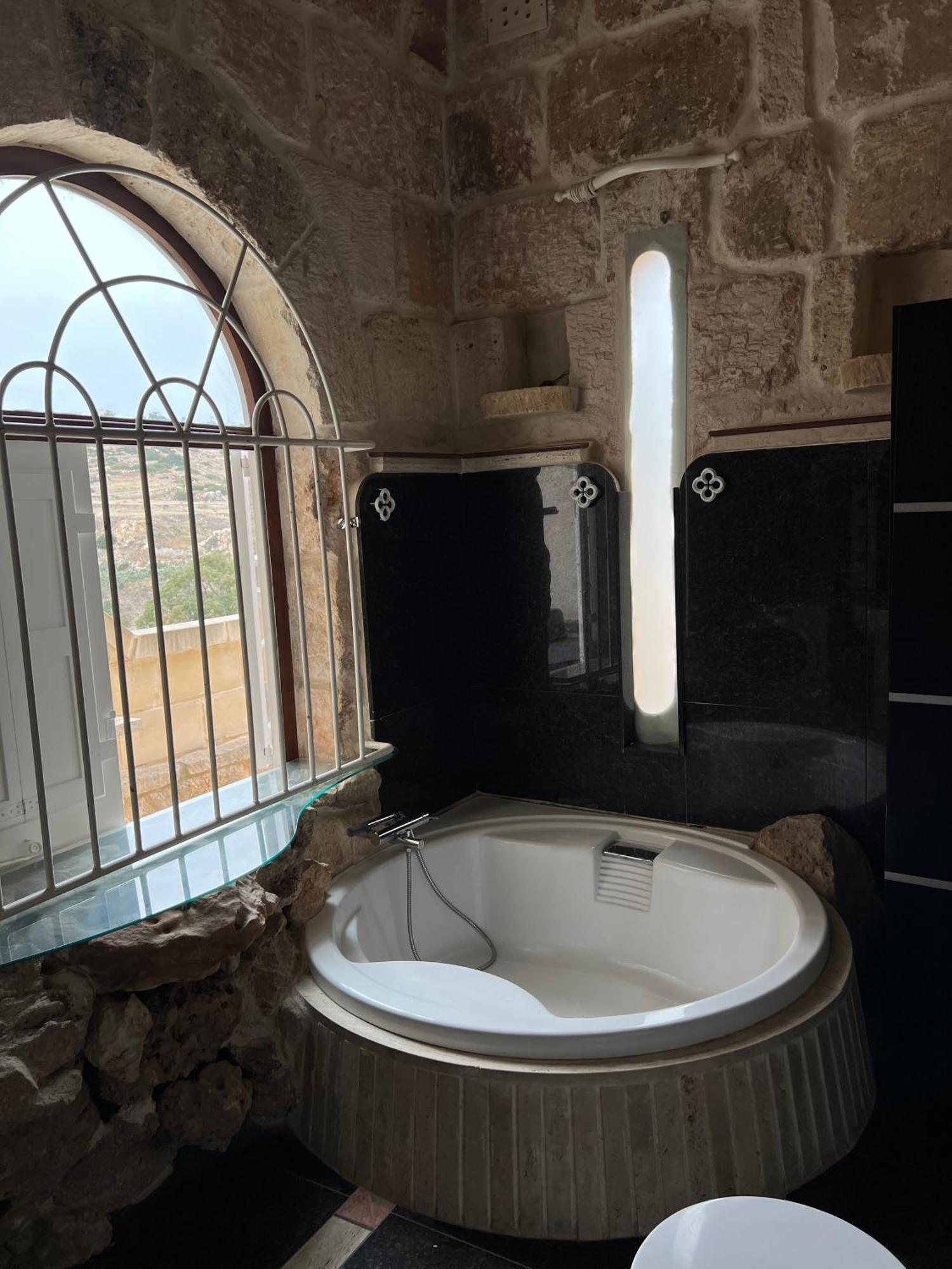 Traditional Maltese Home By Ma Properties St. Paul's Bay Buitenkant foto